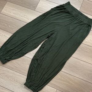 Free People FP Beach Olive Green Comfy Pants Joggers Sz XL Wide Leg Flowy